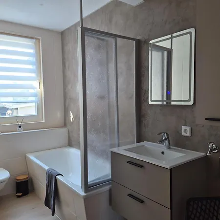 Apartament Grosszuegige Altstadtwohnung Ella Fuer 6 Personen